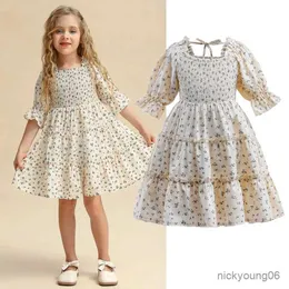Flickans klänningar 3-8y Flower Girls Dress för Summer Puff Sleeves Child Söta kläder för ruffle födelsedagsfest Floral tryckt söt prinsessklänning