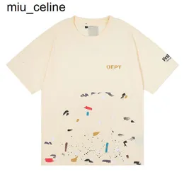 새로운 2024 Gall Lavin Mens 디자이너 T 셔츠 캐주얼 남자 여자 여자 Tees 손으로 그린 ​​잉크 스플래시 낙서 편지 느슨