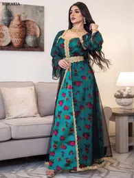 ملابس عرقية Kaftan دبي الفاخرة المطبوعة تطريز غويبر الدانتيل لوحة مربوطة فستان مزيف قطعتين تقسيم حافة امرأة مسلمة رمضان