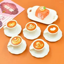 Estatuetas decorativas 100 peças de resina 3d kawaii desenho animado mini copo de café prato para cozinha em miniatura sala comida bebida acessórios de mesa para casa