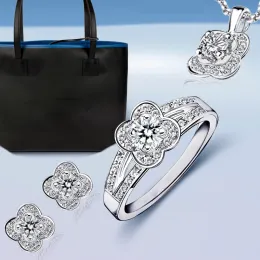 Charm France Paris Fashion Sier فرصة لحب زهرة خاتم المجوهرات النسائية الكلاسيكية مجموعة موبيسسين أقراط