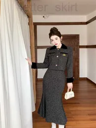 Designertwoのピースドレス秋の新しいポロカラー小さな香りの良いコートと包まれたヒップフィッシュテイルスカートファッションセレブの女神スタイルセットMSBR