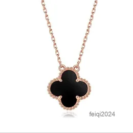 Designer Jewelrys Van Clover Neckalce Cleef Four Leaf Clover Collane ciondolo quadrifoglio 925 Double Sided Lucky Clover Womens in Advanced Versatile Online R