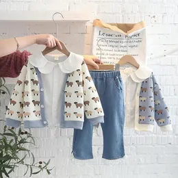 Clothing Sets OLEKID 2024 Spring Autumn 3PCS Girls Set Cardigan Sweater Coat Long Sleeve Shirt Washed Jeans Pants Baby Clothes