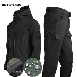 Winter Autumn Tactical Jacket Suit Men Army SoftShell Tactical Waterproof Jackets Fishing Hiking Camping Climbing Fleece Jacket 240202