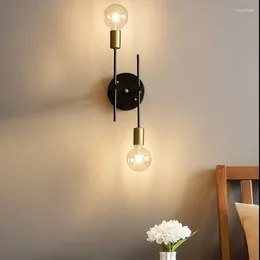 أضواء السقف الحديثة البسيطة الخفيفة الإسكندنافية الإبداعية LED مطعم غرفة المعيشة دراسة غرفة نوم الإضاءة بجانب السرير