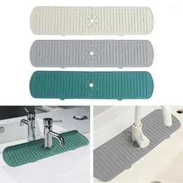 Mutfak Muslukları Dayanıklı Banyo Suyu Catcher Drenaj Pad Lavan Sıçrama Koruma Mat Tezgah Tezgah Koruyucu