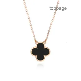 Designer Jewelry Cleef Van Four Leaf Clover Necklace van clover necklace Lucky Fourleaf clover necklace women ins simple senior clavicle chain pendant to give girlf