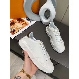 10a Time Out Casual Shoes Travel Leather Printing Lace-Up Running Trainers Fashion Shoe Men Gym Sneakers Women Cowhide Lady Flat Designer Letters Platform Sneaker