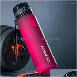 Vattenflaskor uzspace flaska hög kostnad PRESTERA BORTABLE LEAK-SOURT Outdoor Tour Sport Shaker Drink Tritan Plastic 500/1000ml Drop Dhytf