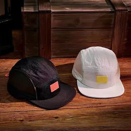 볼 캡 2024 여름 브랜드 Desinger Fast Dry 5 패널 장착 스냅 백인 Casquette Hommes Hip Hop 남자 여성 메쉬 야구 모자