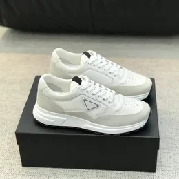 Novo designer de luxo masculino b30 sapatos casuais Rhyton tênis homem sapatos de skate vermelho verde listrado couro bordado listras papai sapato designer preto branco tênis