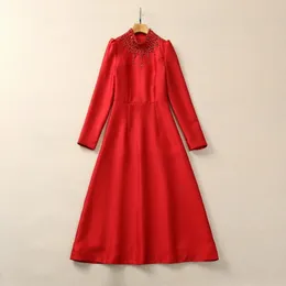 21066 XXL 2024 Abito da passerella Abito primaverile estivo Girocollo con pannelli di perline Nero Rosso Manica lunga Marchio Stesso stile Abito da donna Moda Alta qualità SH