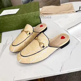 Mulheres clássicas Sapatos de Vestido Liso 100% Couro Homens Designer Sapato Fivela de Metal Couro Slide Sapato Casual Mules Princetown Homem Chinelo Mocassins Preguiçosos Tamanho 35-42 1,25 A10