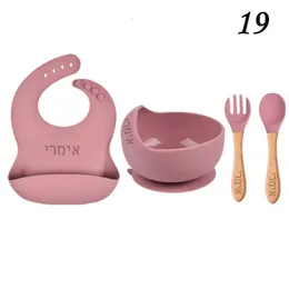 Tassen, Geschirr, Utensilien, Tassen, personalisierter Name, lebensmittelechtes Baby-Fütterungsset mit Löffel, Gabel, Sile-Saugnäpfe und Lätzchen Bpa – First St Dh2Ta