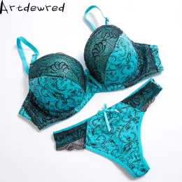 Sexy Thong Lace Push Up Bra Set Lingerie Women Underwear Sets Intimates Embroidery Floral Black White Big Size Brief 240127