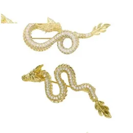 Pins, Broches Pins Broches Dragon Shape Broche com Zircon Chinese Breastpin para entes queridos Q231107 Drop Delivery Jóias Dhihr