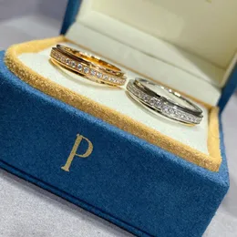 Pierścień Pierścień Pierścień luksusowe pierścionki biżuterii dla kobiet klasyczna dziewczyna biżuteria w pojedynczej kolekcji obracającej pierścień z pełnym rzędem pierścień obracający