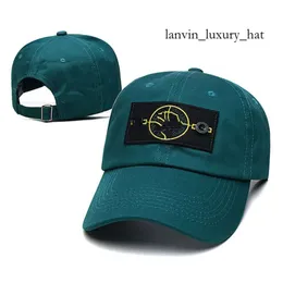 حجارة الجزيرة Caps Cap 2024 Men's Designer CP Companys Hat Hat مضلعة العدسات المتماسكة القبعات النسائية الإضافية Merino Wool Goggle Beanie الرسمية الإصدار 3734