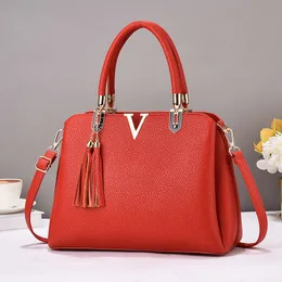 Versátil nova luz luxo e grande saco de presente de casamento vermelho noiva feminina um ombro crossbody bolsa 2024 78% de desconto na loja atacado