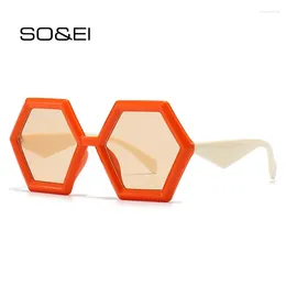 Sonnenbrille SOEI Retro Polygon Square Frauen Gradient Shades UV400 Mode Männer Doppelte Farbe Trending Sonnenbrille