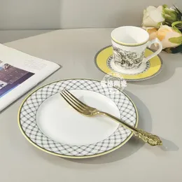 Teller im europäischen Bone China-Illustrationsstil, deutscher Orton Manor Home Western-Teller, Steak-Kaffee-Set, dreiteilige Kombination