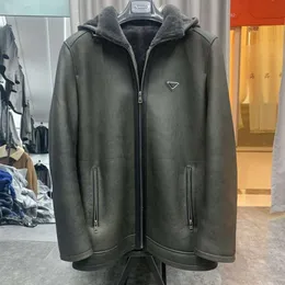 Haining Fur Designer Winter Oryginalny ekologiczny zintegrowany męski płaszcz z kapturem z kapturem z prawdziwym ROM6