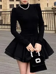Зимнее вечернее мини-платье Хепберн, женское лоскутное черное тонкое винтажное мини-платье, женское корейское модное элегантное платье 240130