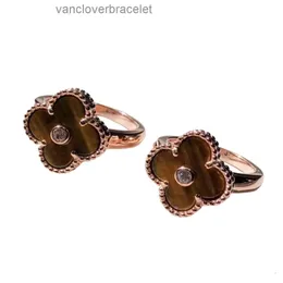 Ring Van Clover Cleef Designer Women Top Quality Rings Ny V Lucky Four-Leaf Clover Series Ring Full Diamond Female Tigers Eye Stone Agate Natural Ring