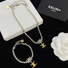 Conjuntos de jóias de designer para mulheres pulseira colar feminino meninas moda carta design alfabeto com caixa de presente