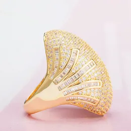 Grandi anelli di lusso Corona geometria ovale Chic per le donne Matrimonio Zircone cubico Fidanzamento Dubai Naija Anello da dito per festa nuziale 240202