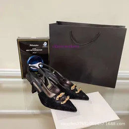 Дизайнерские каблуки Шанели Сандаловые кружевы с высоким каблуком с бриллиантами пуговица заостренные туфли на высоких каблуках