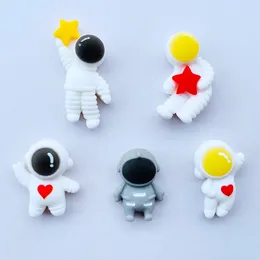 Декоративные фигурки, 10 шт., милые смоляные мини-мультяшные космонавты с плоской спинкой, бантик для волос, альбом для вырезок, каваи, аксессуары для украшения своими руками B29