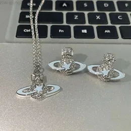 デザイナーViviane Westwoods Jewelry Viviennr Western Empress Dowagers New Saturn Five Pointed Star Full Diamond Necklace Sweet and Elegant Womens Areail Br