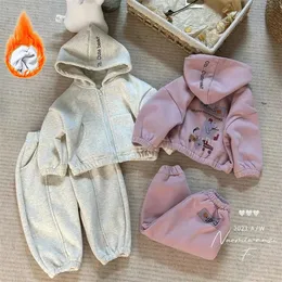 Childrens Fleece Suit Tracksuit Set for Boy Girl Baby Clothes Fall Sweatshirt Cartoon Bear Print Zipper Hoodie Pants Sportwear 240131