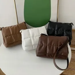 Kumaş pamuk omuz çantaları rahat kapitone yastıklı yüksek kapasiteli çanta crossbody çanta kadınlar kızlar 240126