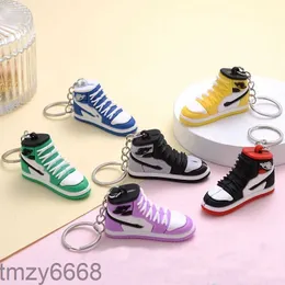 Keychains Lanyards Hot Sale Soft PVC 3D Mini Sports Sneaker Keychain Designer New Style Trainer Keyrings Harts Shoe Key Chain Accessories 0nib