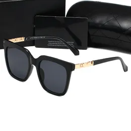 Le migliori lenti per occhiali da sole di lusso Designer per uomo Donna Occhiali per occhiali senior per occhiali da donna montatura Occhiali da sole vintage in metallo con scatola