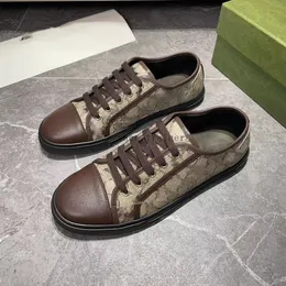 Designer Ace Shoe Tennis 1977 Кроссовки из парусины Вышивка 1977 Теннис Бежевый Ebony Низкие кроссовки Зелено-красные кроссовки в полоску Резиновая подошва Роскошные туфли 1.25 10