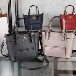 2021 nova moda feminina padrão cruz pequena bolsa de ombro único diagonal straddle handheld zíper sacola de compras 2024 78% de desconto na loja atacado