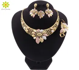 Dubai Gold Color Jewelry Set Nigerian Wedding Woman Accessori gioielli set africani perle da fiore Collana Orecchini set7137186