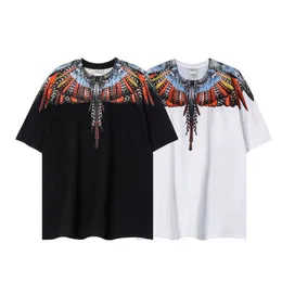 MB Homens Camisetas 24ss Designer Marcelo MB Trendy Wings Manga Curta Gradiente Pena Impresso Mens e Mulheres T-shirt Meia Manga T