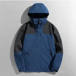 Trench da uomo 2024 Cappotto di carica autunnale per uomo Donna Giacca da alpinismo impermeabile antivento da esterno con cappello staccabile Tenere al caldo