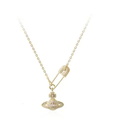 Collana Saturno con spilla in argento sterling S925 West Queen Collana coreana Ciondolo con catena incrociata con catena in osso di serpente femminile3322