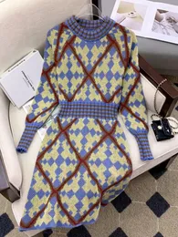 Sukienki zwykłe Yuoomuoo Kobiety sukienki 2024 jesień zima elegancka kolor patchwork geometryczne dzianinowe sweter panie bodycon vestidos