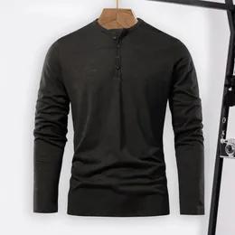 Henley-Kragen-Oberteil für Herren, Frühling, einfarbiges Langarm-Pullover-T-Shirt für Herren mit Rundhals-Knopfdetail für den Herbst 240130
