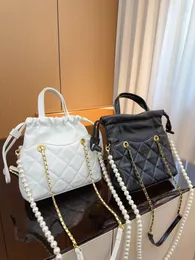 Chaneles Luxury Designer Classic Pearl Fashion Tote Leather Material Metal Chain Capacity Retro Versatile Handheld Crossbody Bag
