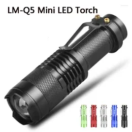 Torce Mini Torcia LED 2000lm Torcia Q5 3 modalità Zoom regolabile Lampada di messa a fuoco Torcia Lanterna portatile impermeabile Batteria T6