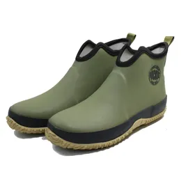 Homens deslizamento-em botas de chuva à prova dwaterproof água botas de tornozelo de borracha ao ar livre botas de pesca casuais estudantes sapatos de chuva masculino botas de plataforma 240202