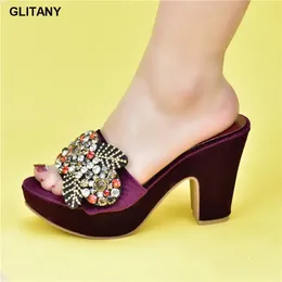 245 Latest Party Design African Pumps Decorated With Rhinestone Shoes For Wedding Women High Sexy Ladies Veet Heels 240125 712